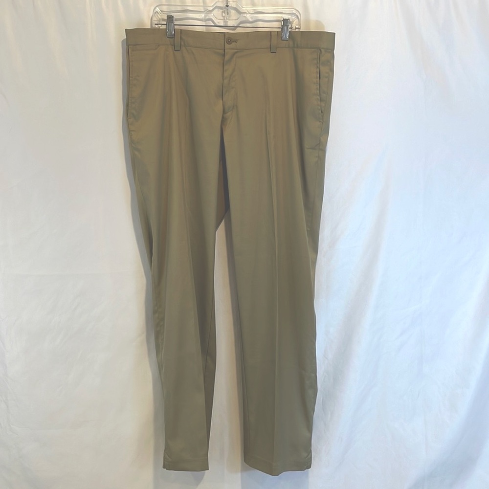Nike Golf Tour Performance DRI-FIT 39x32
